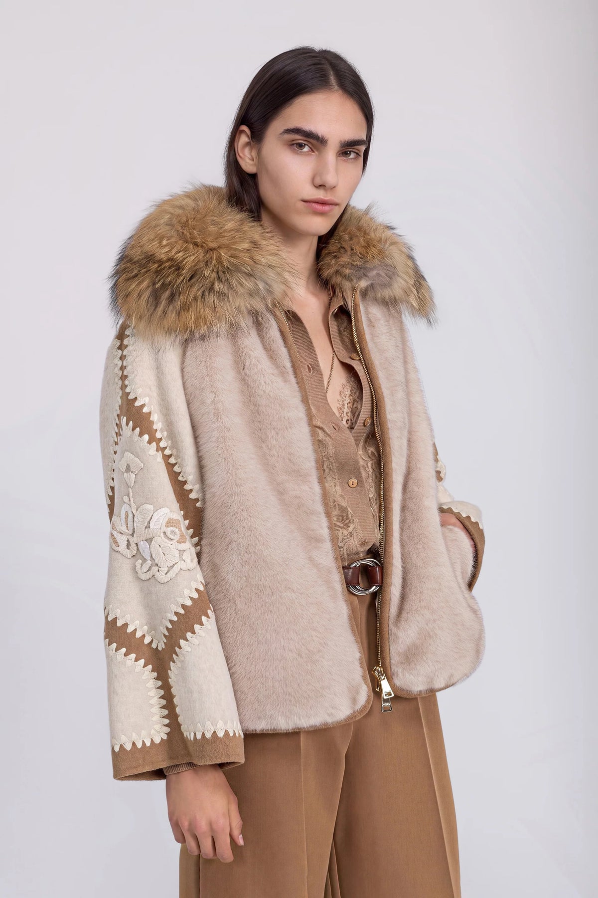 Ermanno Firenze Pelliccia Ecologica Maniche Patchwork Collo Pelliccia