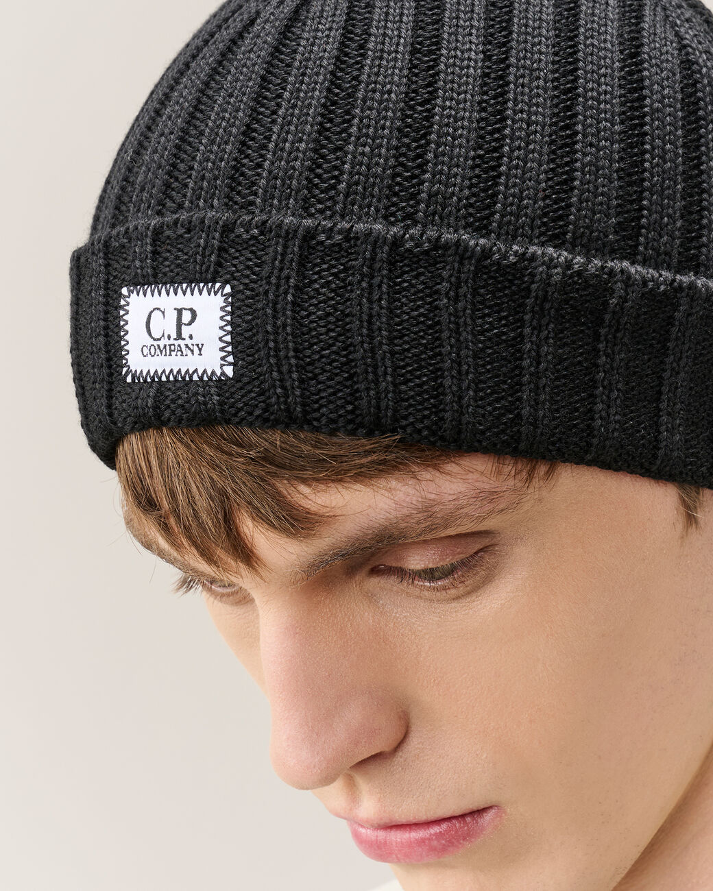C.P. Company Berretto In Lana Merinos Extrafine Nero