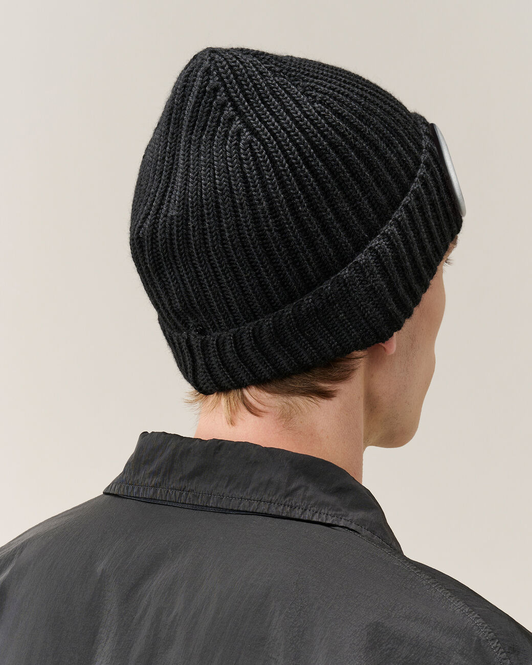 C.P. Company Berretto Con Occhiali In Lana Merinos Extrafine Nero