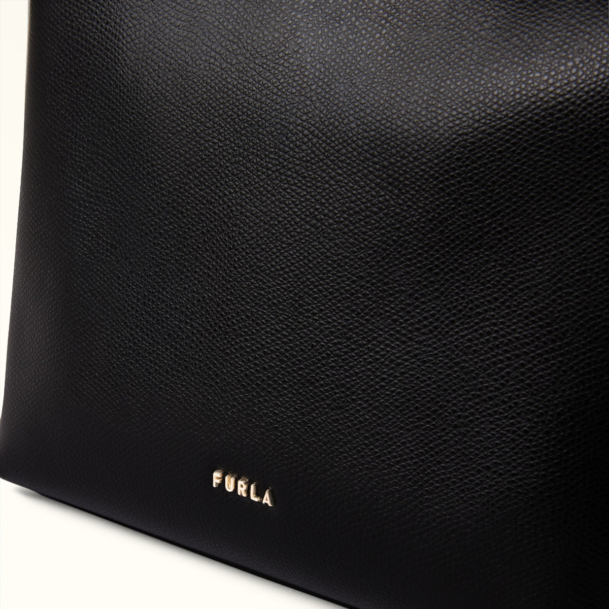 Furla Borsa Olivia Boston M Nero